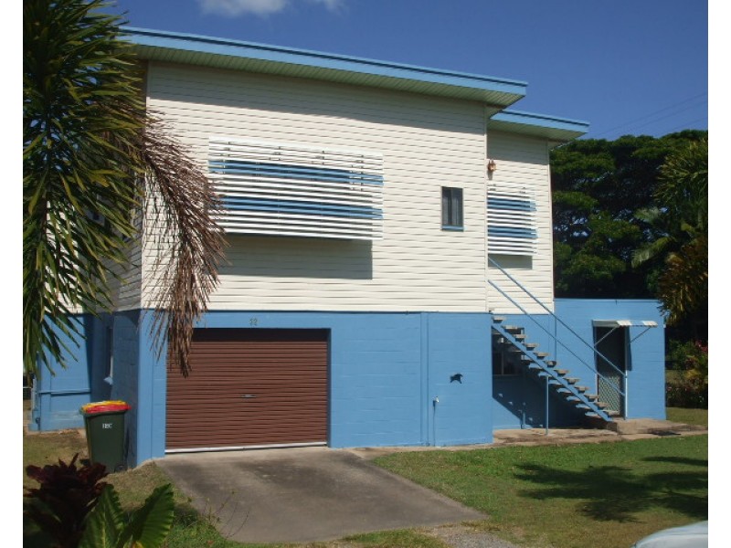 32 Marina Parade, Ingham QLD 4850