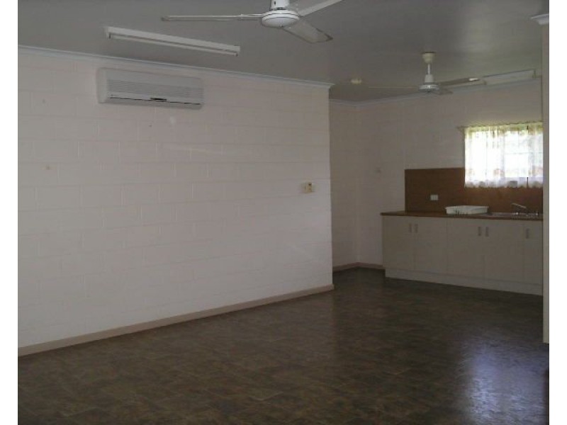 1/14 Barramundi Street, Taylors Beach QLD 4850