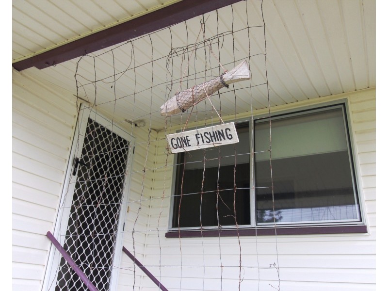 6 Spencer Street, Macknade QLD 4850