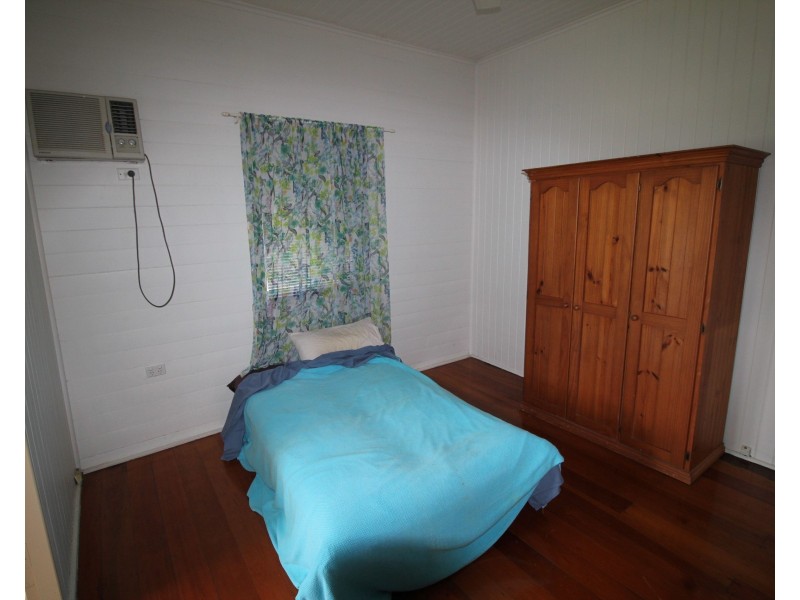 6 Spencer Street, Macknade QLD 4850