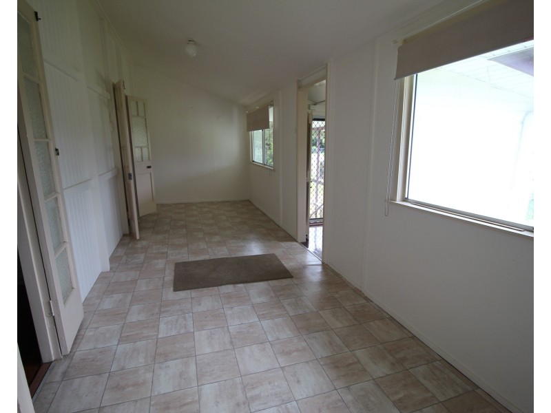 6 Spencer Street, Macknade QLD 4850