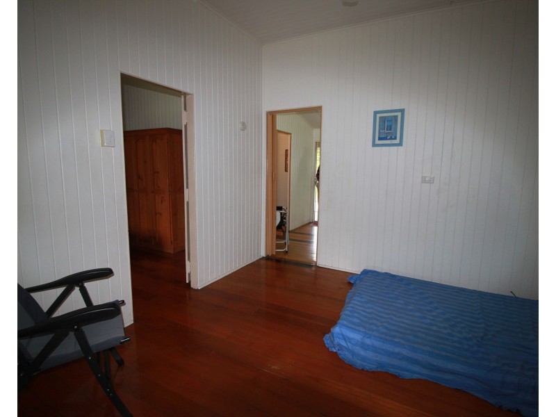 6 Spencer Street, Macknade QLD 4850