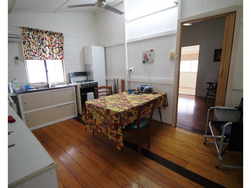 6 Spencer Street, Macknade QLD 4850