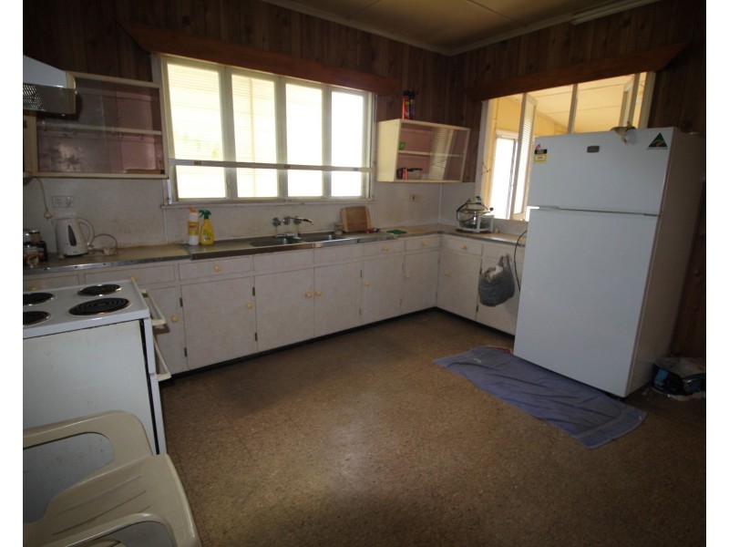 28 Davidson Street, Ingham QLD 4850