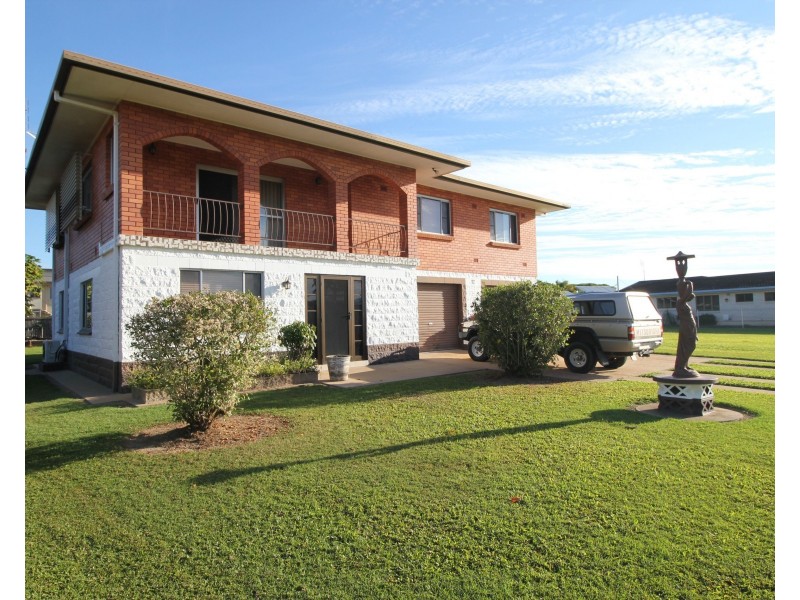 12 Badila, Ingham QLD 4850