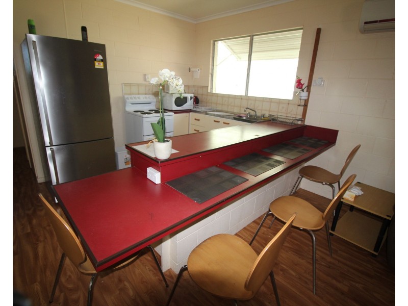 4/6 Ferrero Street, Lucinda QLD 4850