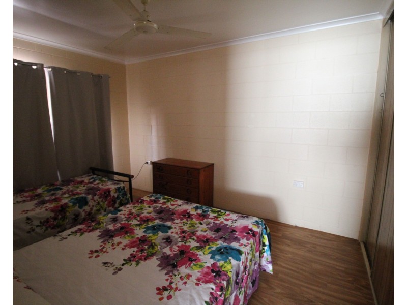 4/6 Ferrero Street, Lucinda QLD 4850