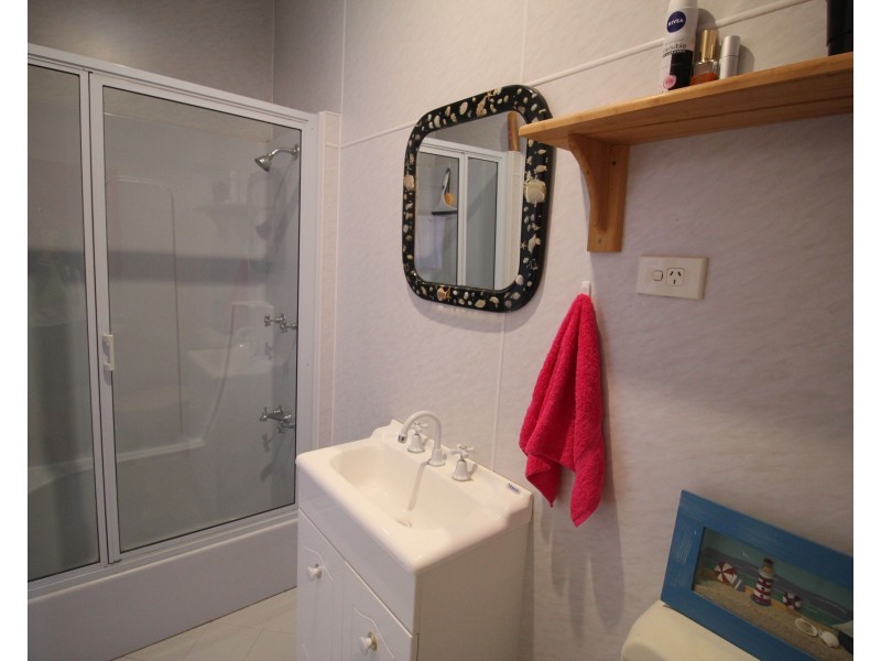 11 Patterson Parade, Lucinda QLD 4850