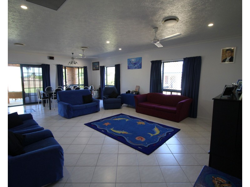 11 Patterson Parade, Lucinda QLD 4850