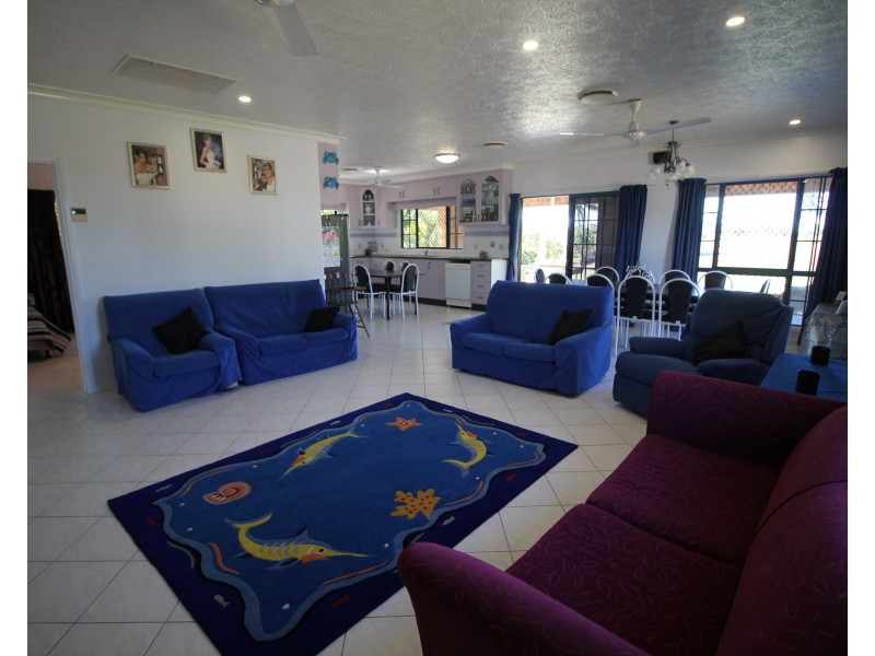 11 Patterson Parade, Lucinda QLD 4850