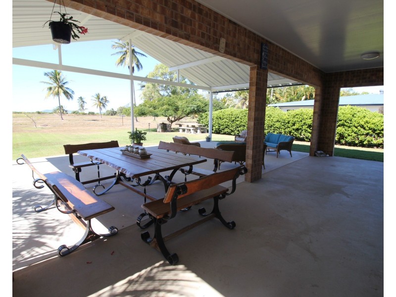 11 Patterson Parade, Lucinda QLD 4850