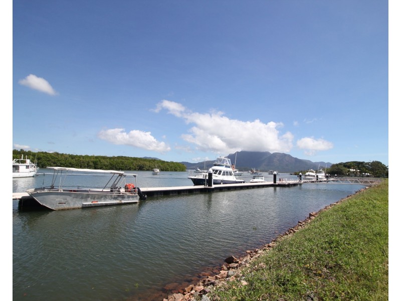 11 Patterson Parade, Lucinda QLD 4850