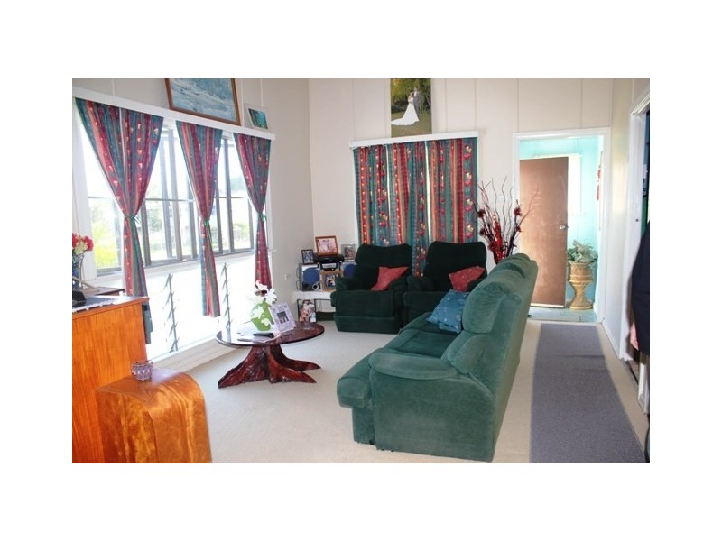 32 Marina Parade, Ingham QLD 4850