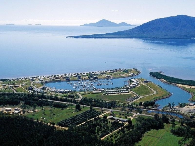 08 Keith Williams Drive, Cardwell QLD 4849