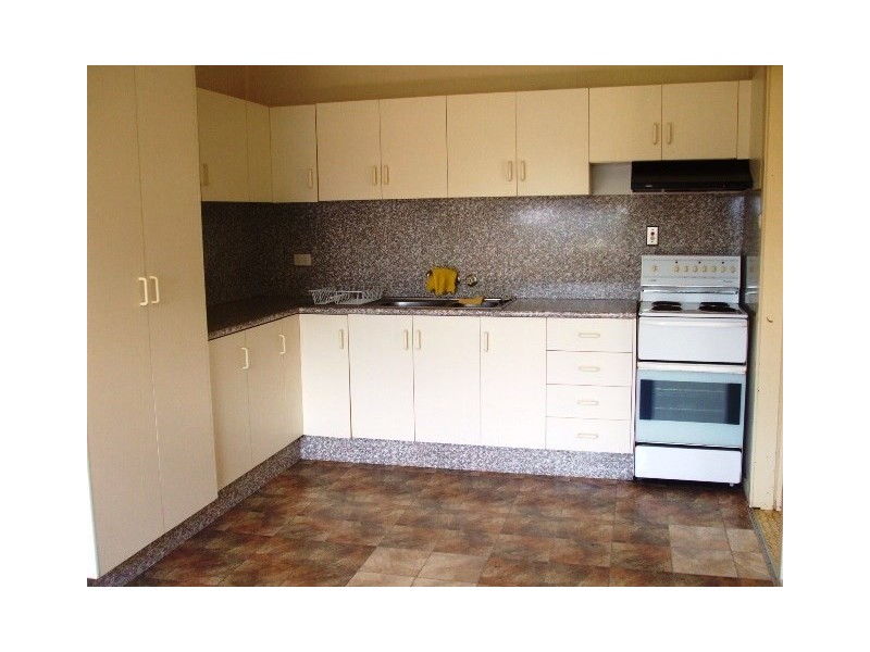 9 – 11 Mckenzie Street, Ingham QLD 4850