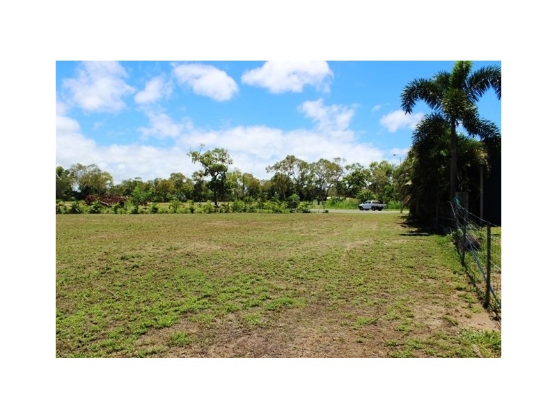 8 Baileyana Street, Forrest Beach QLD 4850