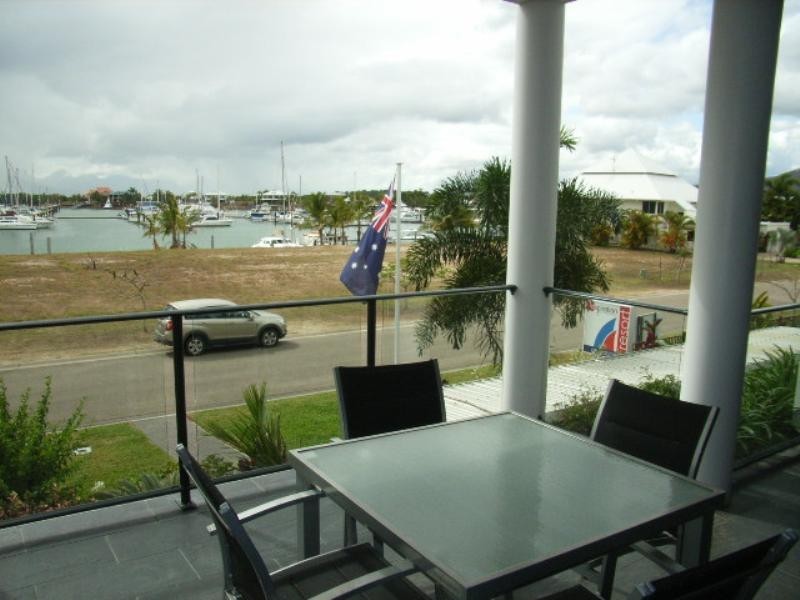 Unit 1-10 Poinciana Boulevard, Cardwell QLD 4849