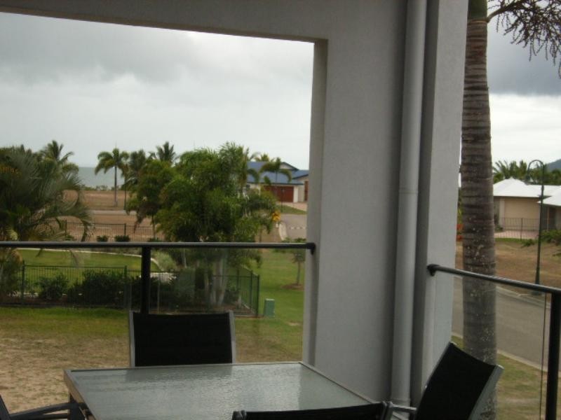 Unit 1-10 Poinciana Boulevard, Cardwell QLD 4849