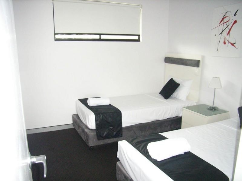 10-10 Poinciana Boulevard, Cardwell QLD 4849