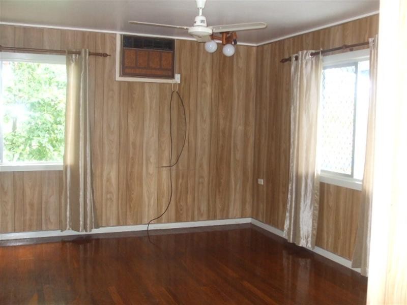 9 Robertson Street, Ingham QLD 4850