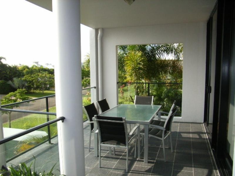 8-10 Poinciana Boulevard, Cardwell QLD 4849