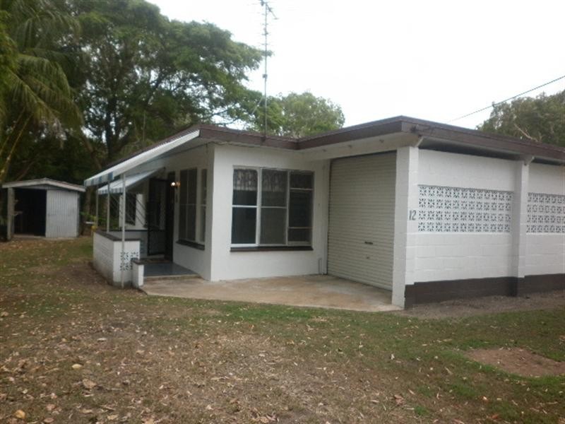 12 Dolphin Cresent, Taylors Beach QLD 4850