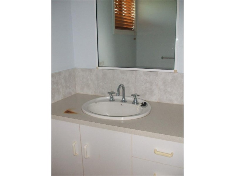 4/15 Lynn Street, Ingham QLD 4850