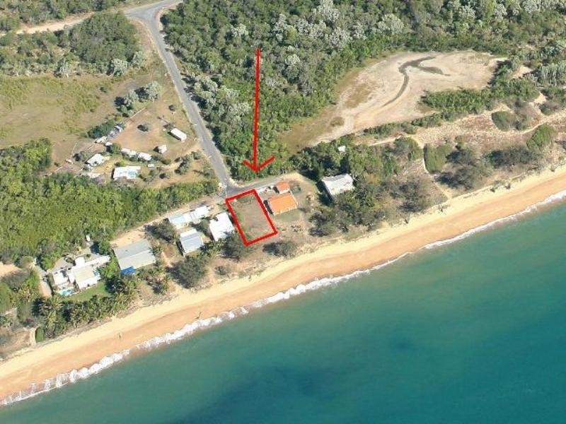 30 The Esplanade, Forrest Beach QLD 4850