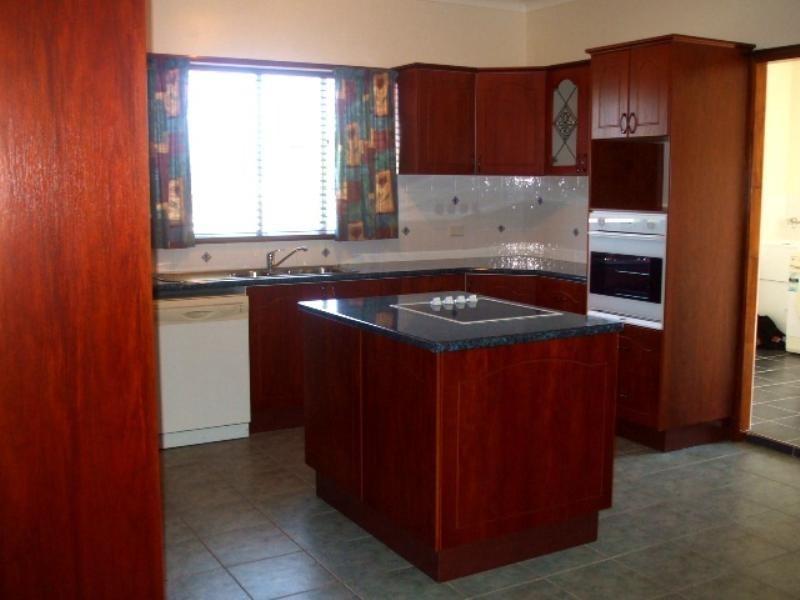 39 Dutton Street, Ingham QLD 4850