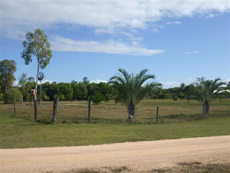 0138 Beatts Road, Forrest Beach QLD 4850