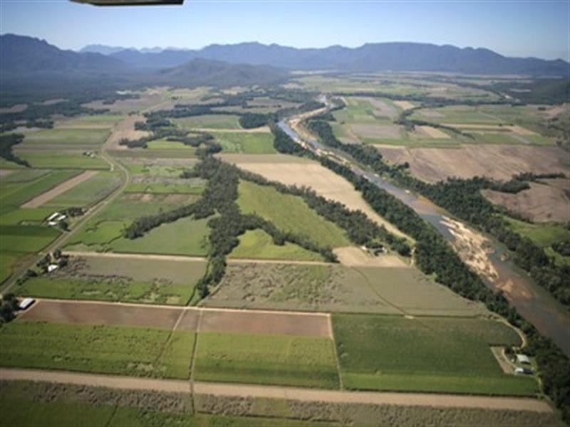 2 Abergowrie Road, Abergowrie QLD 4850