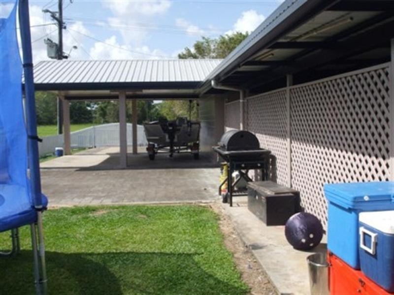 018 Crisps Road, Blackrock QLD 4850