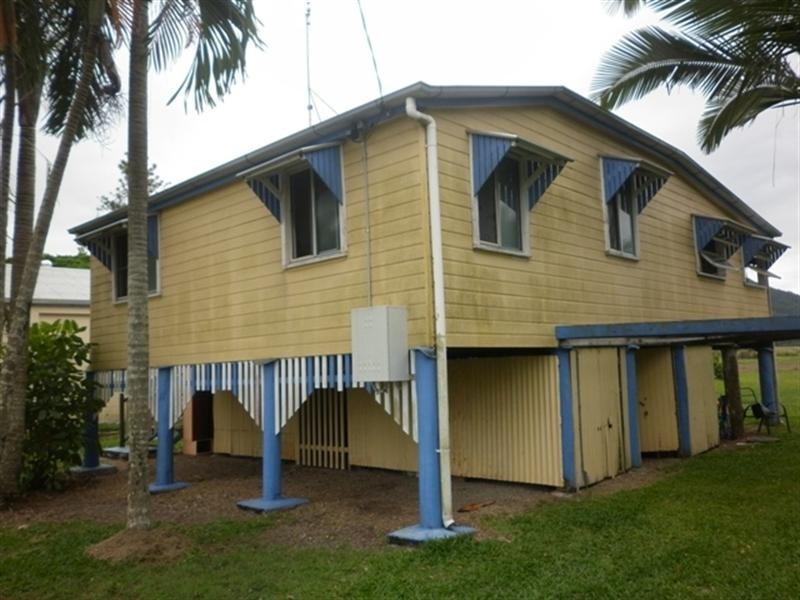 30 Fulton Drive, Bemerside QLD 4850