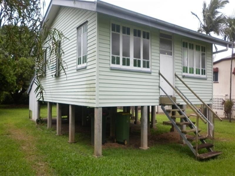 14 Spencer Street, Macknade QLD 4850