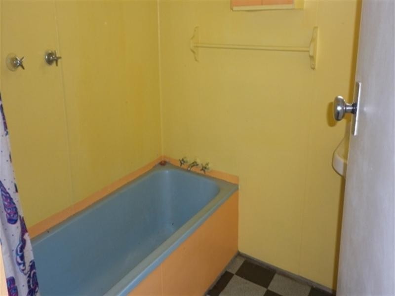 14 Spencer Street, Macknade QLD 4850