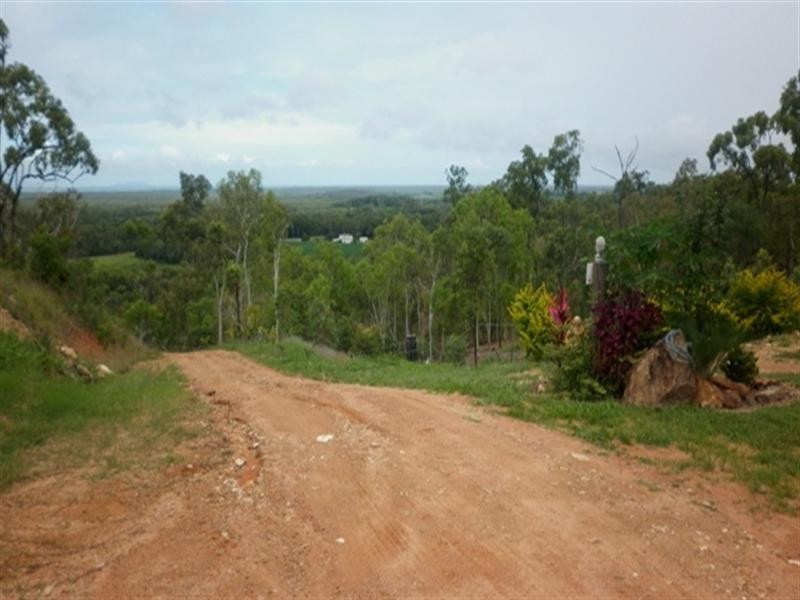 18 Bruce Highway, Bambaroo QLD 4850