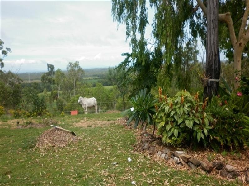 18 Bruce Highway, Bambaroo QLD 4850