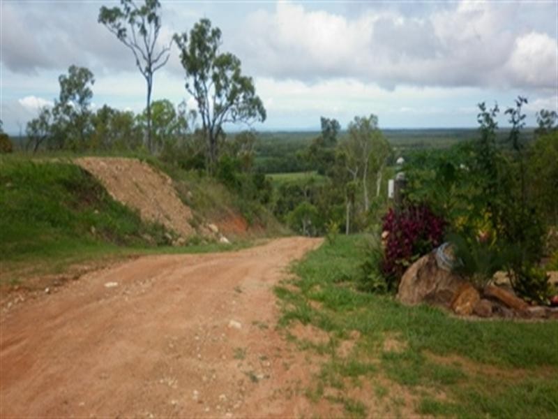 18 Bruce Highway, Bambaroo QLD 4850