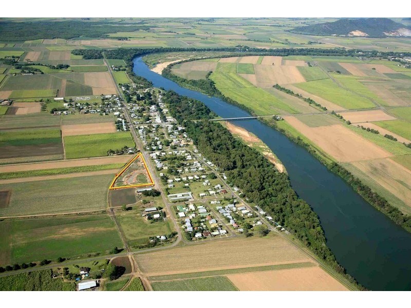 2 (Lot 12) Hinchinbrook Court, Halifax QLD 4850