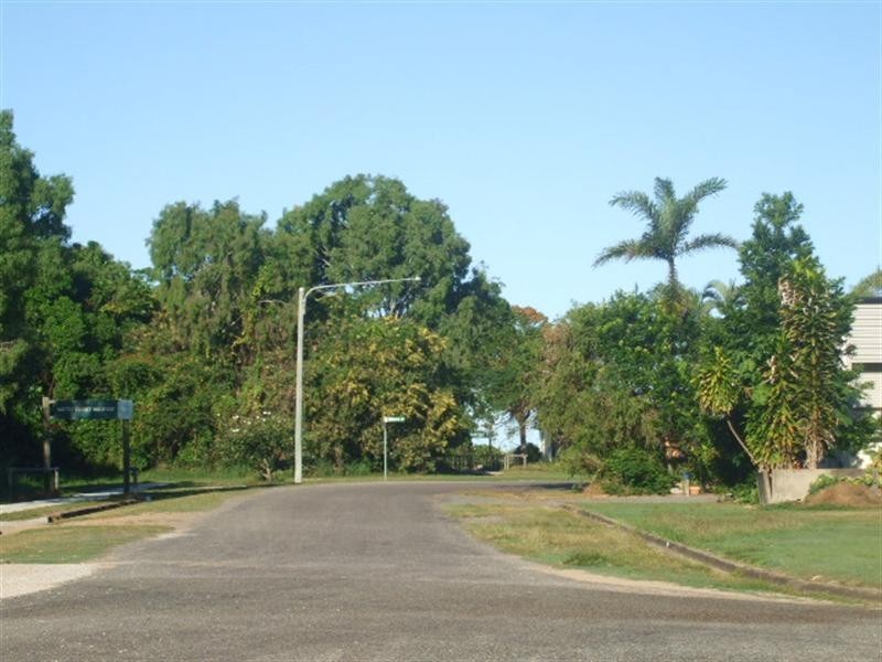 02 Cedar Street, Forrest Beach QLD 4850