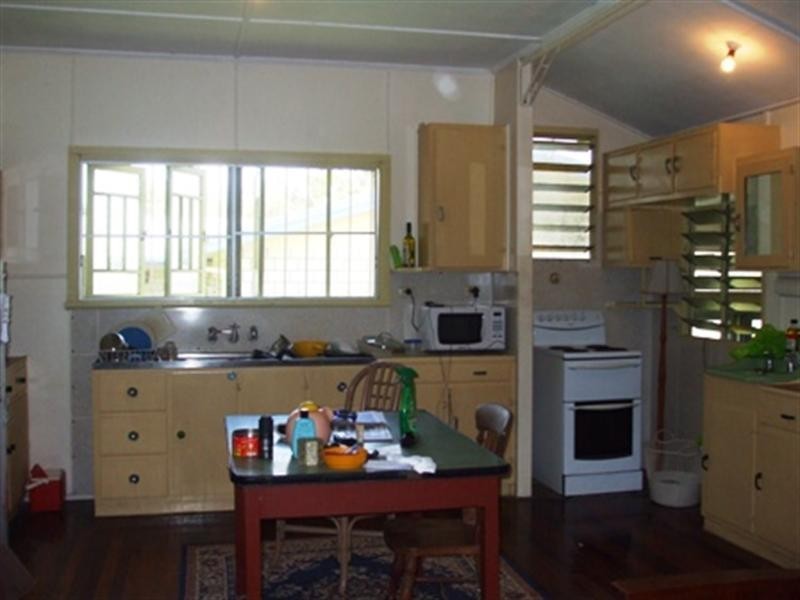 14 Peri Street, Toobanna QLD 4850