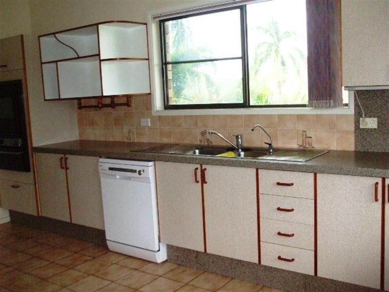 65 Fulton Drive, Bemerside QLD 4850