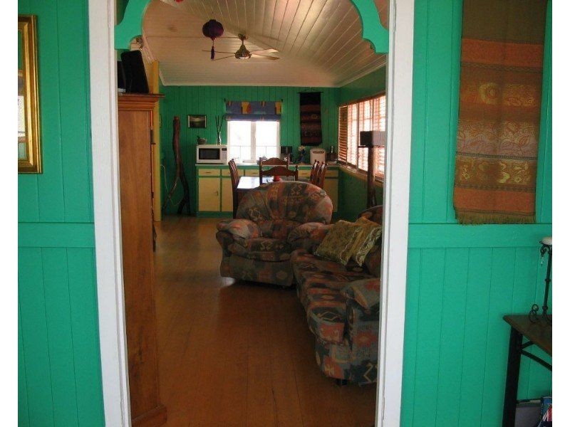 6 Palm Avenue, Ingham QLD 4850