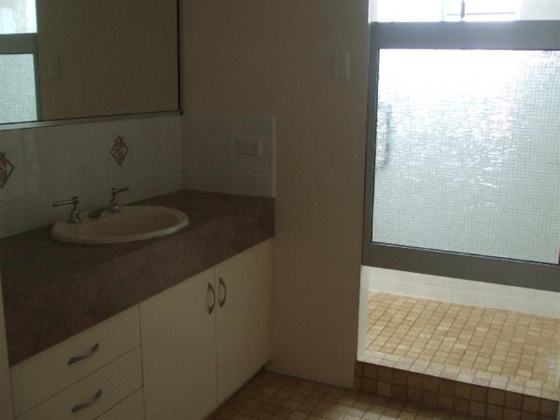 6 Clay Street, Ingham QLD 4850