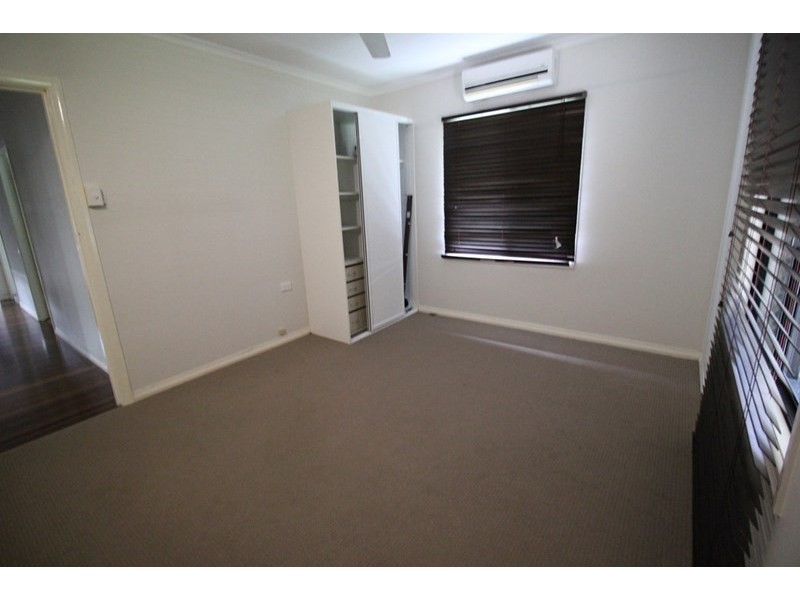 25 Marina Parade, Ingham QLD 4850