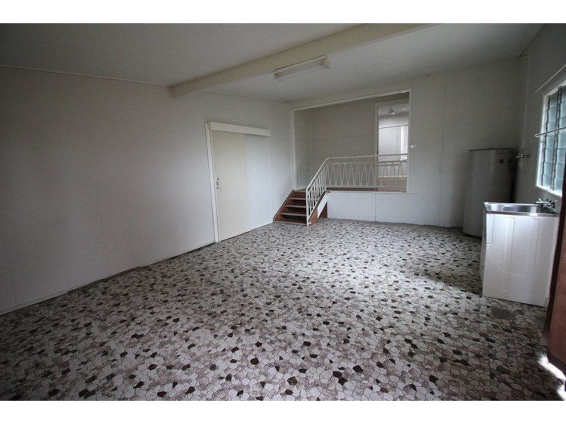 25 Marina Parade, Ingham QLD 4850