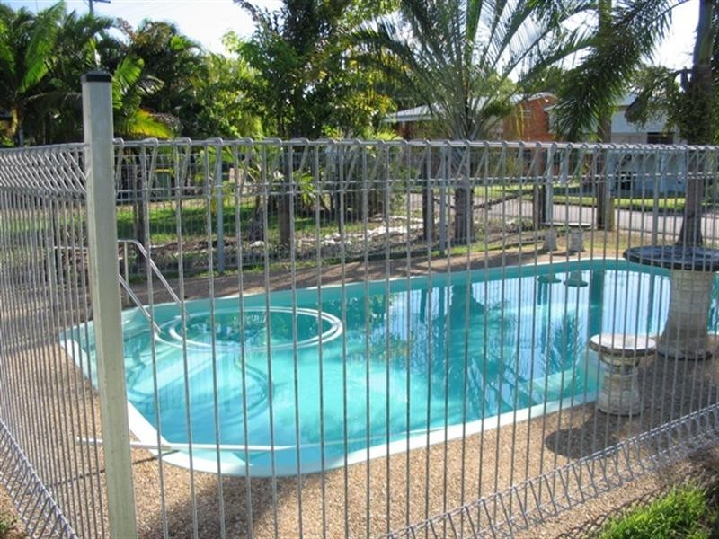 70 John Dory Street, Taylors Beach QLD 4850