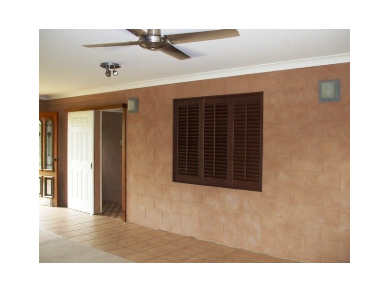 20 Old Bridge Road, Long Pocket QLD 4850