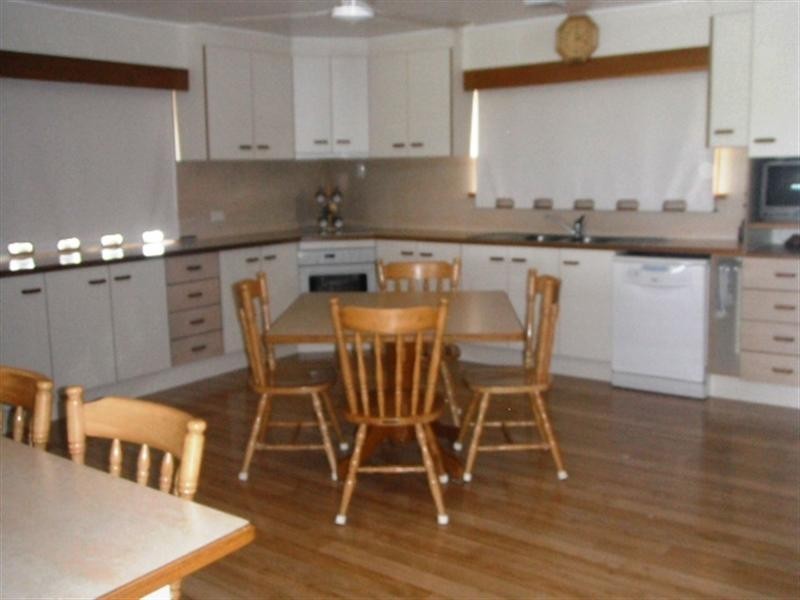 9 Acacia Road, Halifax QLD 4850