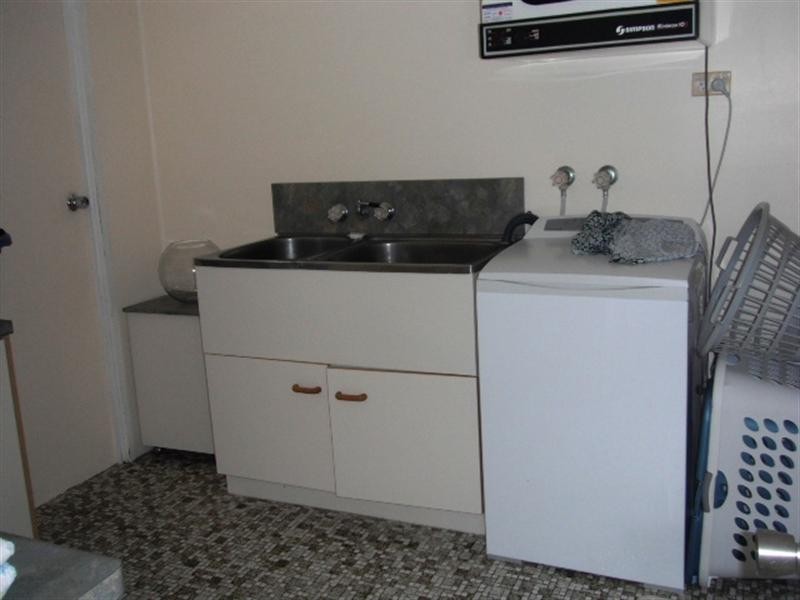 9 Acacia Road, Halifax QLD 4850